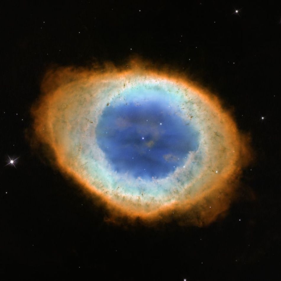 ring nebula from hubble space pictures