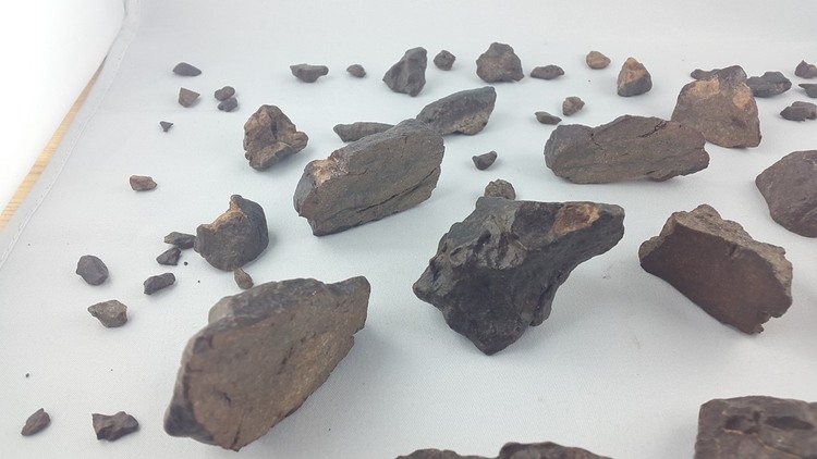 1 kg of unclassified NWA meteorites